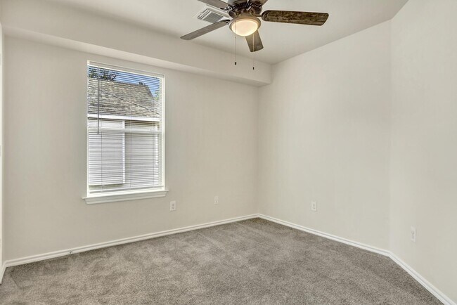 39 S Camellia Grove Cir in Spring, TX - Building Photo - Building Photo