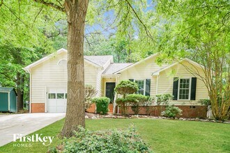 5208 Wallingford Dr in Raleigh, NC - Building Photo - Building Photo