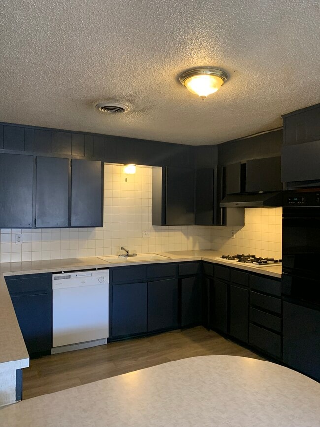 1920 Gregory Dr in Amarillo, TX - Building Photo - Building Photo