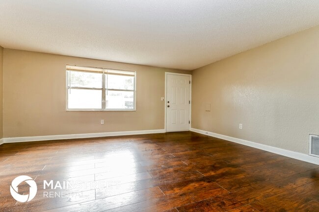 4929 Amherst Ct in New Port Richey, FL - Foto de edificio - Building Photo