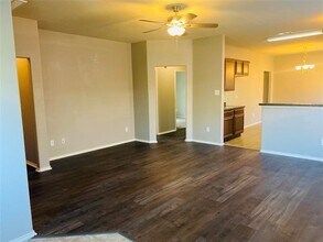 4032 Eagle Dr in Heartland, TX - Building Photo - Building Photo