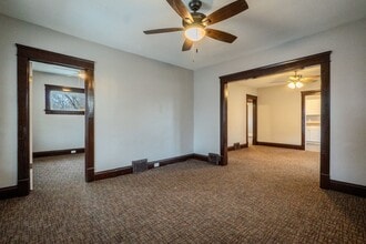 3394-3396 W 54th St in Cleveland, OH - Foto de edificio - Building Photo