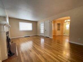56 Goodhue Dr in Akron, OH - Building Photo - Building Photo