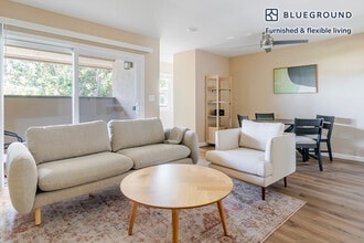 100 Union Ave in Campbell, CA - Foto de edificio - Building Photo