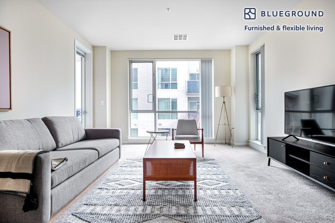 550 Moreland Way in Santa Clara, CA - Building Photo