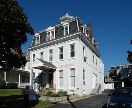 1115 W Walnut St in Allentown, PA - Building Photo - Building Photo