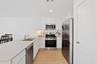 1106 Rustic Willow Dr in Beasley, TX - Building Photo - Building Photo