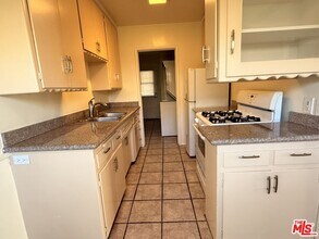 3947 Prospect Ave in Culver City, CA - Building Photo - Building Photo