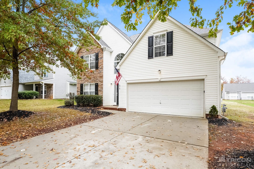 1916 Lexington Ave in Monroe, NC - Building Photo