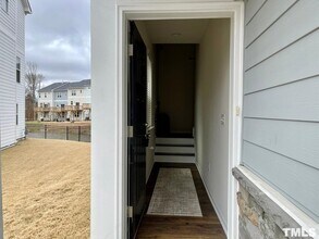 1116 Finch Ct in Apex, NC - Foto de edificio - Building Photo