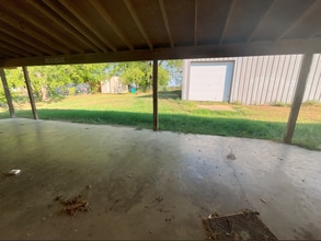 650 W Ohio St in Van, TX - Building Photo - Building Photo