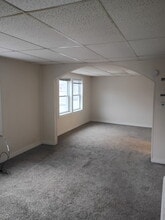 118 N Riverview Dr, Unit Apt 3 in Parchment, MI - Foto de edificio - Building Photo