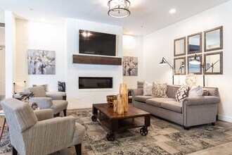 Liberty Center in Provo, UT - Foto de edificio - Interior Photo