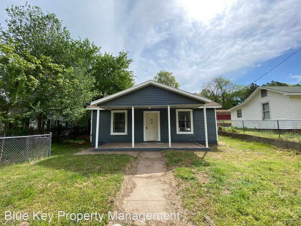 709 Industrial Ave Photo