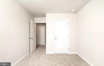 66 Nelsons Wy in Mount Holly, NJ - Building Photo - Building Photo