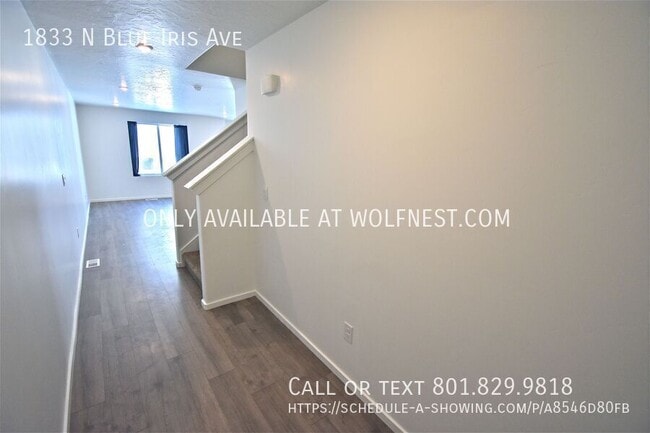 1833 N Blue Iris Ave in Tooele, UT - Building Photo - Building Photo