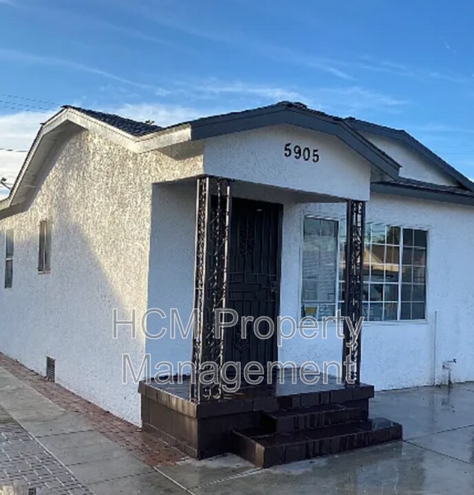 5903-5907 Bonsallo Ave in Los Angeles, CA - Building Photo