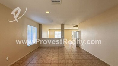 9495 Apricot Ct in Hesperia, CA - Building Photo - Building Photo