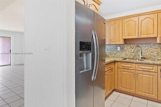 1300 W 47th Pl in Hialeah, FL - Building Photo - Building Photo
