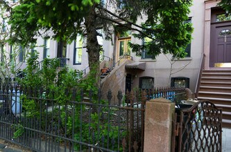 407 Union St in Brooklyn, NY - Foto de edificio - Building Photo