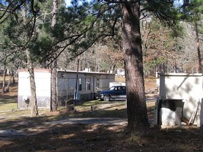 2109 Nolan Trace Rd in Leesville, LA - Building Photo - Building Photo