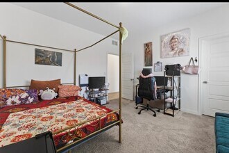 3700 Canis Minor Ln in Henderson, NV - Building Photo - Building Photo