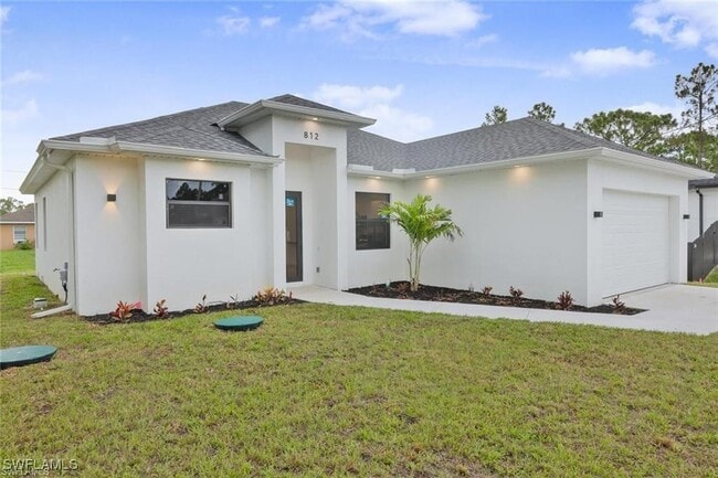 812 Homestead Rd S in Lehigh Acres, FL - Building Photo - Building Photo