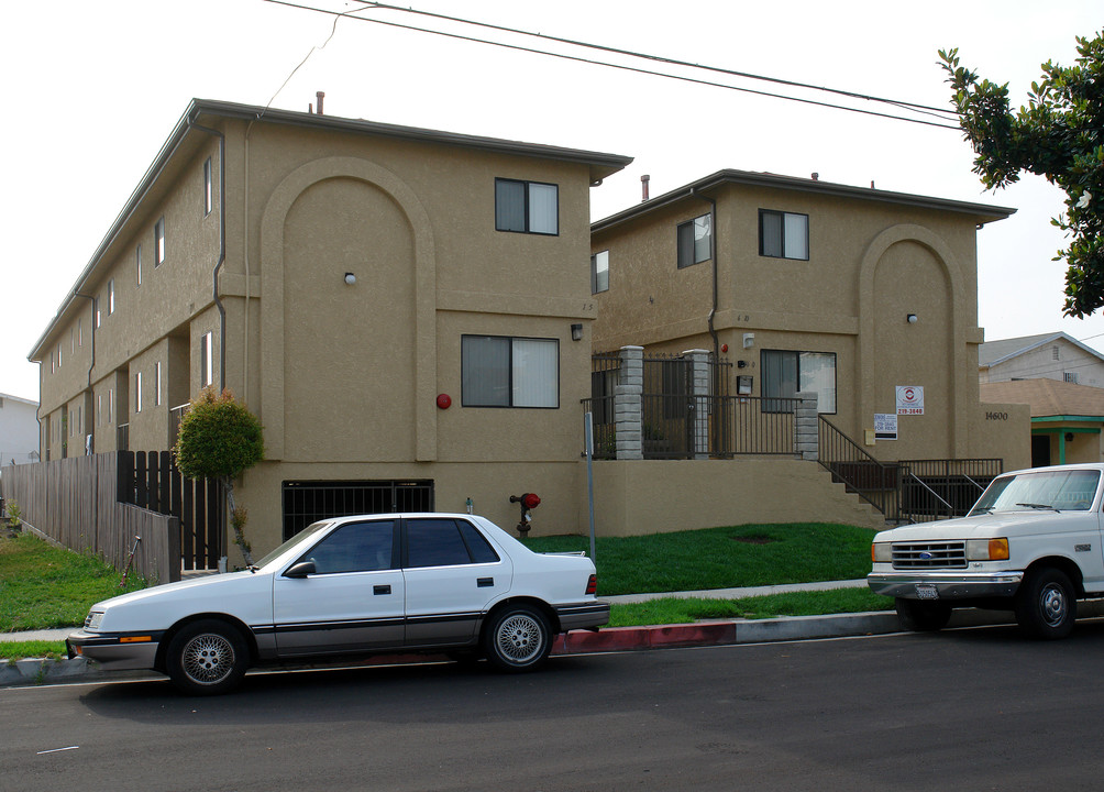 14600 Osage Ave in Hawthorne, CA - Building Photo