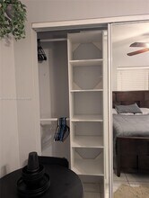 945 SW 9th St in Hallandale Beach, FL - Building Photo - Building Photo