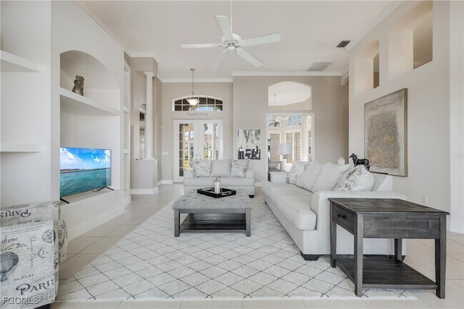 property at 5323 SW 28th Pl