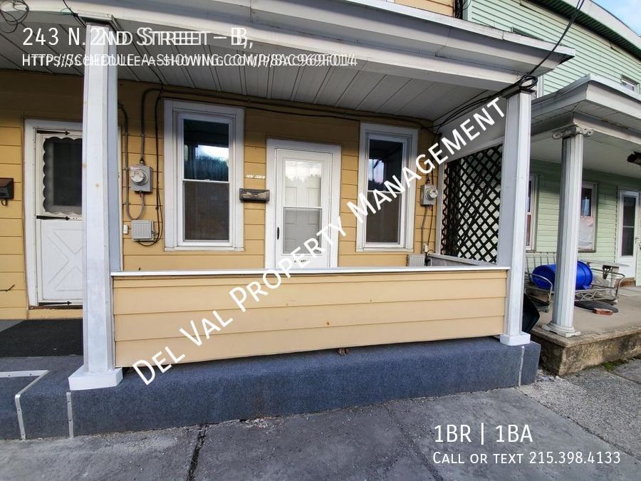 243 N 2nd St in St. Clair, PA - Building Photo