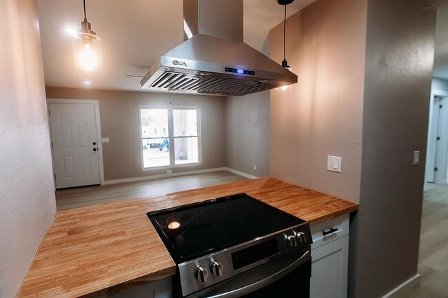 345 FM86 in Luling, TX - Building Photo - Building Photo