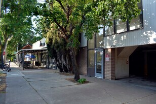 230 A St, Unit Standard Unit in Davis, CA - Building Photo
