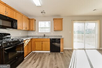 2811 Amerson Way in Ellenwood, GA - Building Photo - Building Photo