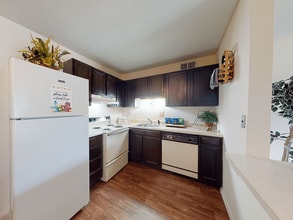 Greenmar Apartments in Fenton, MO - Building Photo - Building Photo