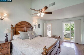 34 Mozden Ln in Pleasant Hill, CA - Building Photo - Building Photo