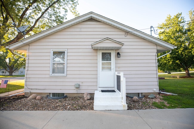 802 40th St SE in Cedar Rapids, IA - Building Photo - Building Photo