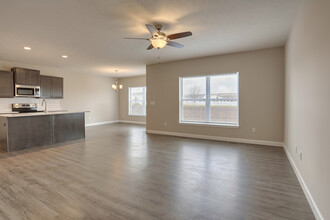 Summer Sage Condos in Champaign, IL - Building Photo - Building Photo