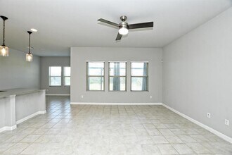 11817 Comedero Wy in Manor, TX - Building Photo - Building Photo