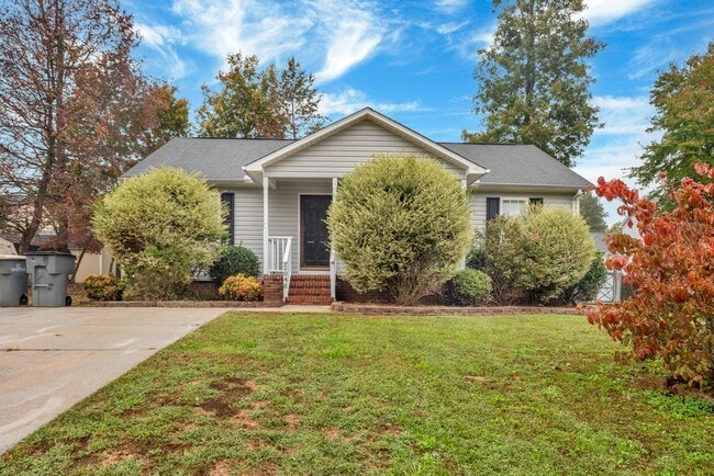 2046 Samantha Dr in Kannapolis, NC - Building Photo - Building Photo