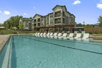 Auberge of Tyler in Tyler, TX - Foto de edificio - Building Photo