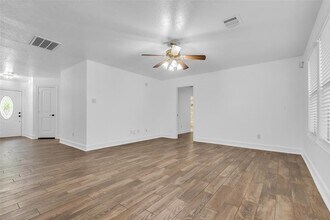 22038 Soft Pines Ct in Porter, TX - Building Photo - Building Photo