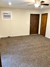 807 NE 22nd Dr, Unit 807a in Wilton Manors, FL - Foto de edificio - Building Photo