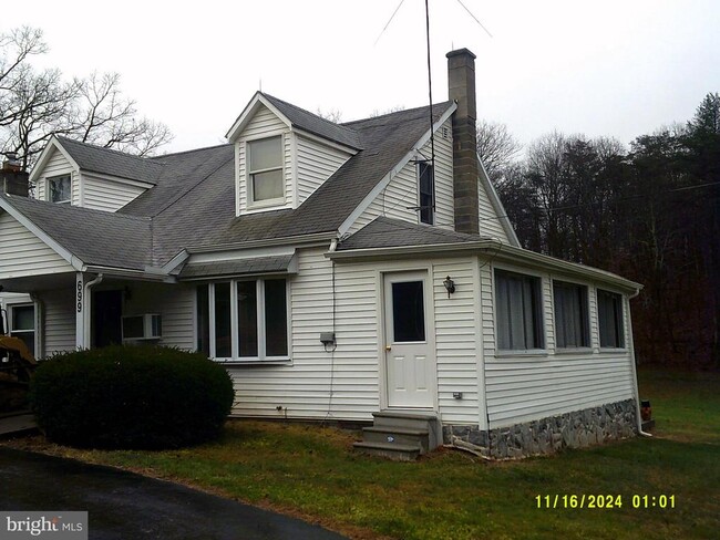 699 Buckwheat Rd in Millerstown, PA - Building Photo - Building Photo