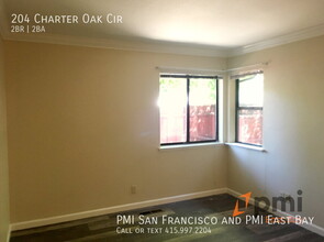 204 Charter Oak Cir in Walnut Creek, CA - Building Photo - Building Photo
