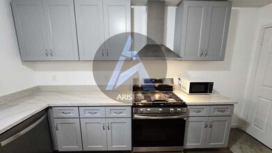 4433 Coopers Creek Dr SE in Smyrna, GA - Building Photo - Building Photo