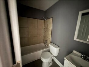 2925 Daniel Dr in Violet, LA - Building Photo - Building Photo