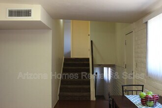 8240 E 18th St in Tucson, AZ - Building Photo - Building Photo