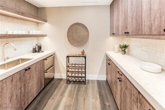 13925 Old Coast Rd in Naples, FL - Building Photo - Building Photo