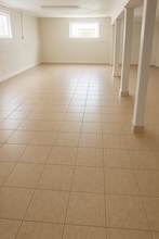 5724 W Henderson St, Unit 2A in Chicago, IL - Foto de edificio - Building Photo